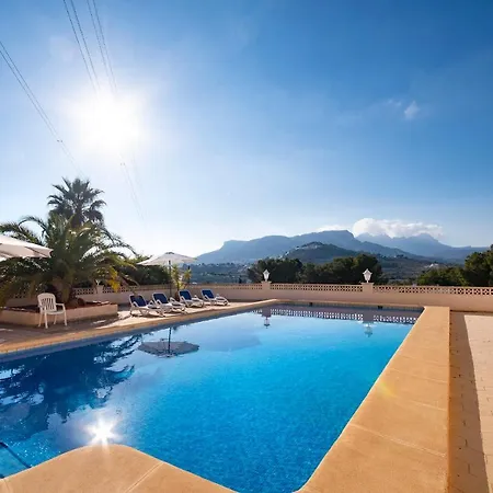 Heno, Beautiful Detached With Large Private Pool - By Villamar