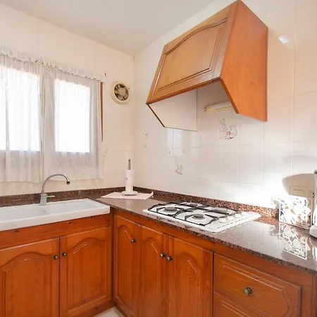 Heno, Beautiful Detached With Large Private Pool - By Villamar *