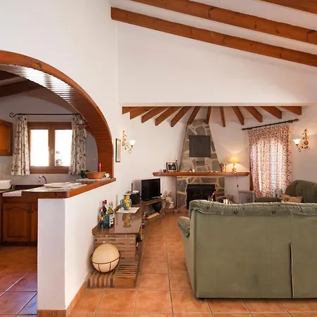 Heno, Beautiful Detached With Large Private Pool - By Villamar Willa