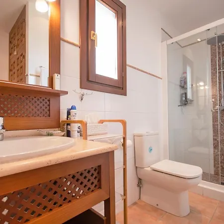Heno, Beautiful Detached With Large Private Pool - By Villamar Willa *